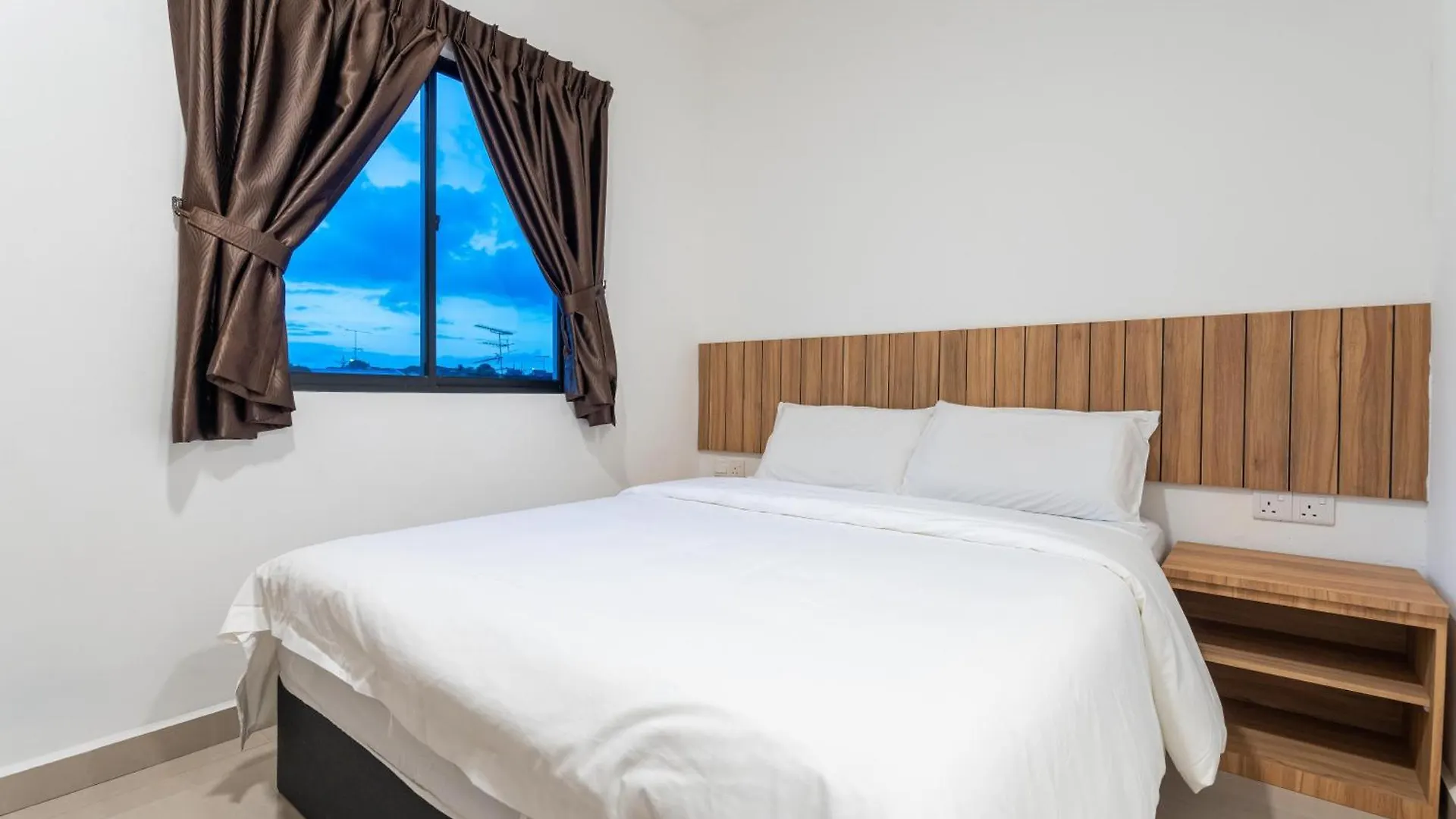Tkt Guesthouse Johor Bahru 3*,