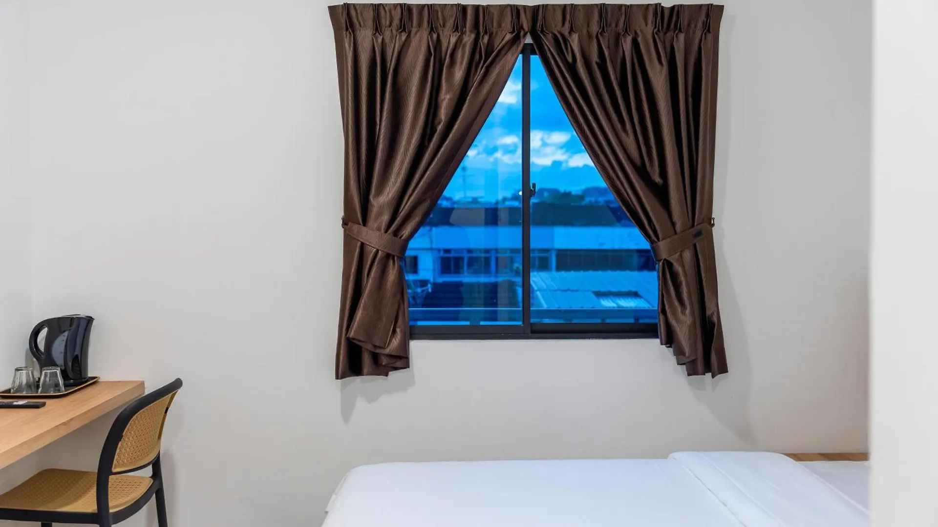 Tkt Guesthouse Johor Bahru 3*,